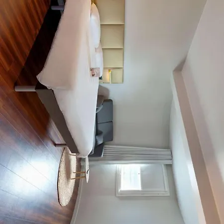 Ibis Budget La Roche Sur Yon Vendespace فندق 2*