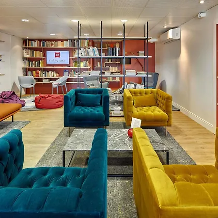 Ibis Budget La Roche Sur Yon Vendespace فندق ميورو لو كابْتيفْ