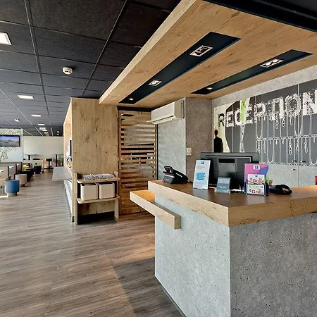 Ibis Budget La Roche Sur Yon Vendespace Отель Муйерон-ле-Каптиф