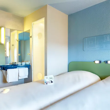 Ibis Budget La Roche Sur Yon Vendespace Муйерон-ле-Каптиф