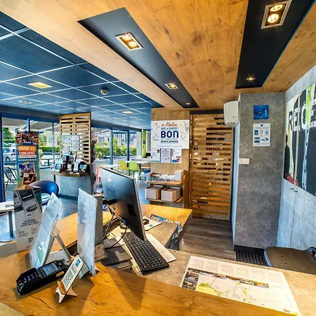 Ibis Budget La Roche Sur Yon Vendespace فندق ميورو لو كابْتيفْ