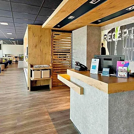 Ibis Budget La Roche Sur Yon Vendespace Hotel