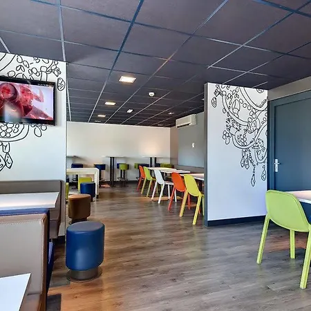 Ibis Budget La Roche Sur Yon Vendespace 2* ميورو لو كابْتيفْ