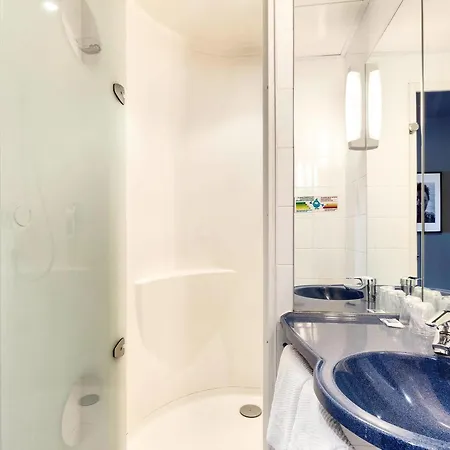 فندق Ibis Budget La Roche Sur Yon Vendespace ميورو لو كابْتيفْ