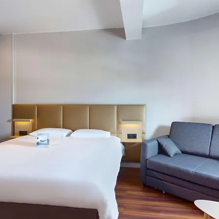 Ibis Budget La Roche Sur Yon Vendespace Hotel