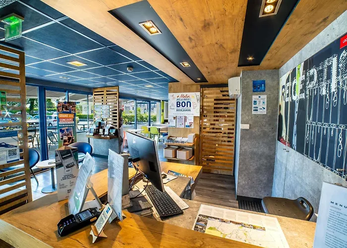 Ibis Budget La Roche Sur Yon Vendespace فندق ميورو لو كابْتيفْ